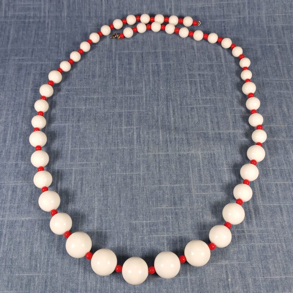 1960s Vintage Necklace with Alternating Large White and Small Red Beads